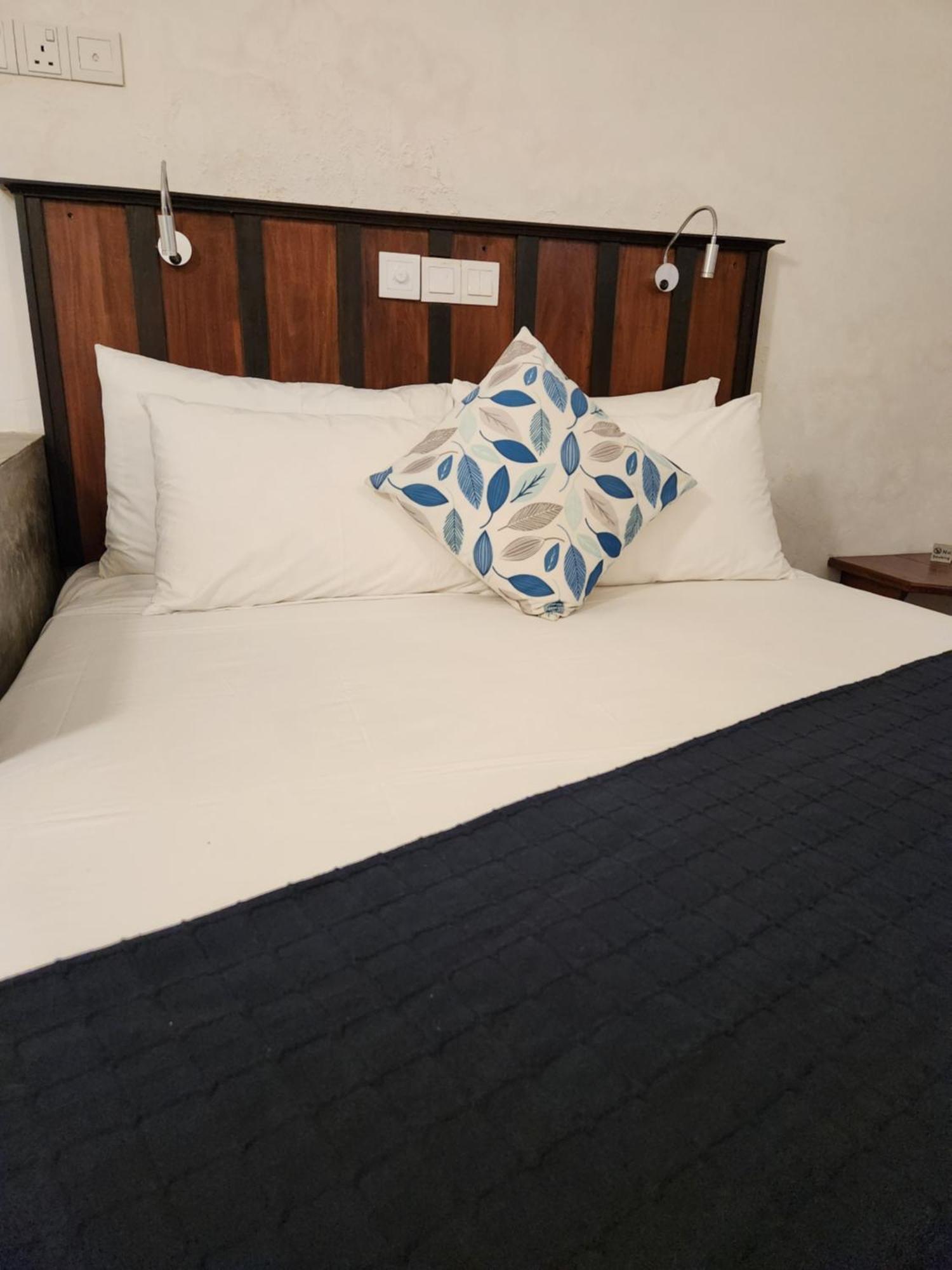 Hotel Zee Golf Affordable Luxury Galle Esterno foto